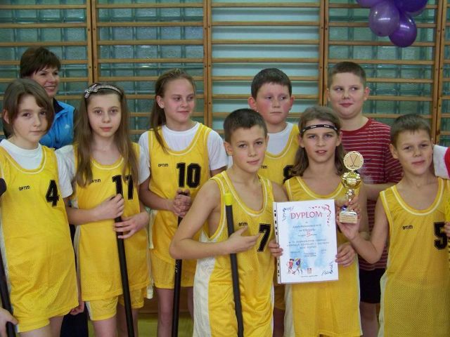 III miejsce w Unihokeju kl. V