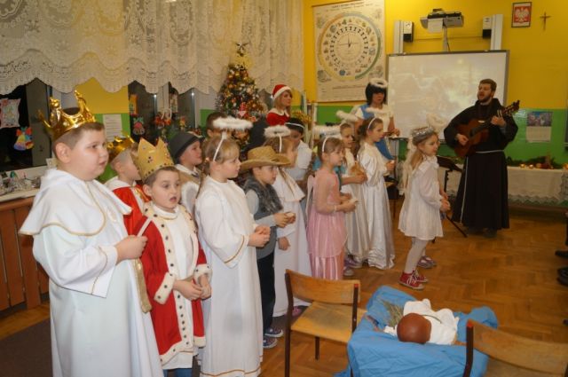 WIECZÓR  KOLĘD I PASTORAŁEK