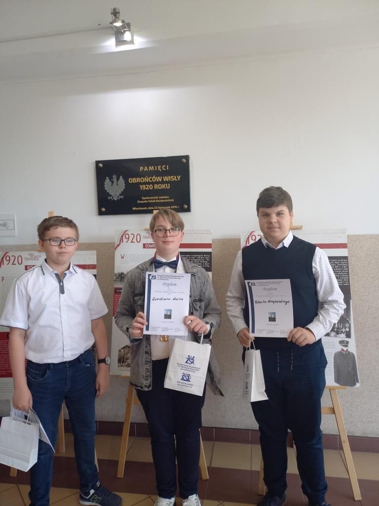 Młodzi historycy w SP10